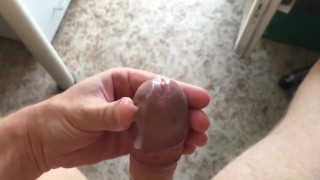 Cumshot in slowmotion