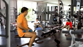 Gym Diaries Voyeur Cumshot Compilation