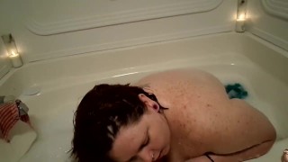 Daytona Hale BBW 20 Mins of Bath Play!