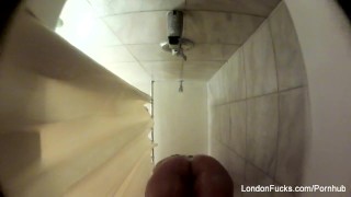 Behind the scenes and a shower with London Keyes