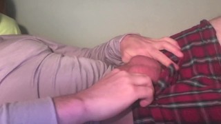 She didn't finish the JOI :( Will have to take care of this boner next vid