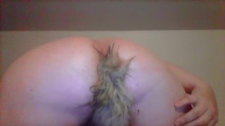 Playing with my buttplug tail