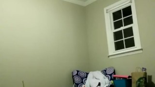 HUMPING MY BEAN BAG AND BF'S COAT!!!!WATCH ME!!!