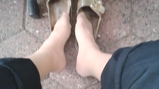 Heiße Nylonfüße einer Oma ** Teil 1 **