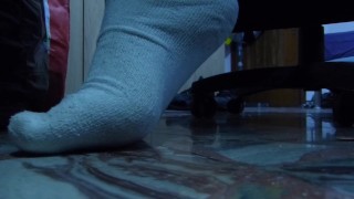 53eu feet size smashes and insults you.