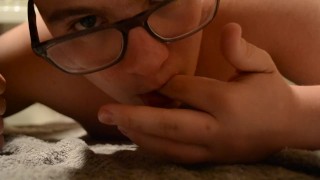 Playing with my pretty hole