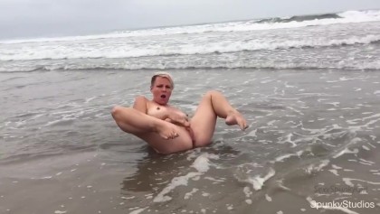 Beach Strip Solo Porn Videos | YouPorn.com