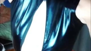 Sexy Teen in Latex & High Heels ( missKoneko.com )