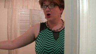 Brattyvikki smoking solo clip 2