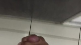 Punheta antes do banho