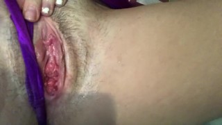 Making that short trimmed pussy go squirt squirt