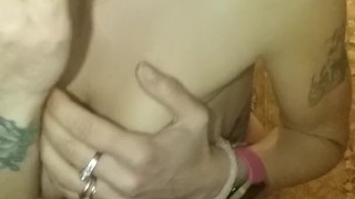 schizzami..sono tutta nuda