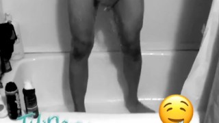 Latino Solo Shower