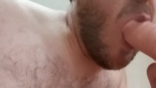 Getting familiar with my new "friend": blowjob (to be continued...)