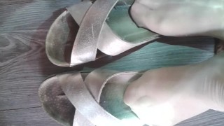 Nylonfüsse und Hausschuhe