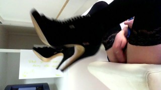 Masturbate at work : Day 51 : Crazy orgasm