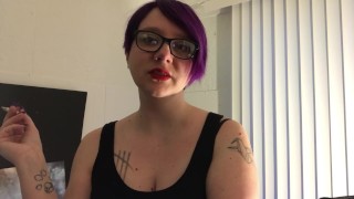 Fake fingernails smoking