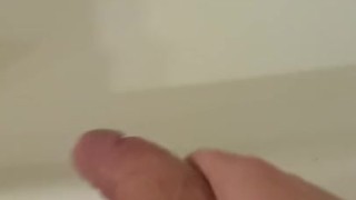 Grosse explosion de foutre chez mes amis !