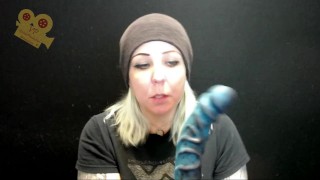 Rio Reviews: The Pleasure Works' Night's King (heat activated color)