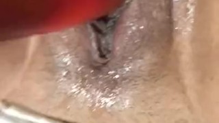 Hot milf getting off and creams