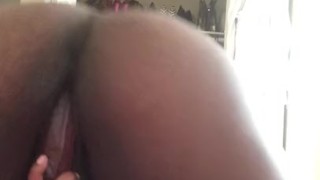 Amateur Ebony BBW Fucking Herself