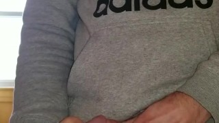 Watch how fast I cum! 