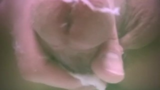 Guy Cums Underwater
