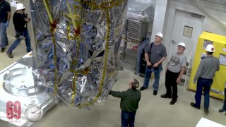 This VR Porn Company is Trying to Beat Tesla to Mars - 69 Minutes Special