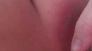 BBW cutie cums and moans with pink vibrator