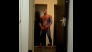 spider cums in hotel hall