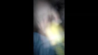 jugando con un platano con squirt