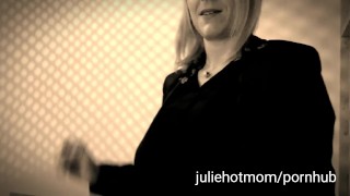 Découvre que sa belle-mère est infidèle