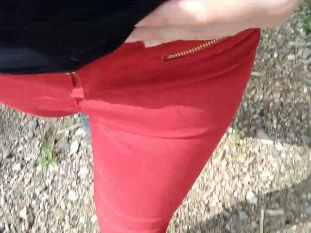 640px x 480px - Pee on My New Red Jeans Outdoor - Free Porn Videos - YouPorn