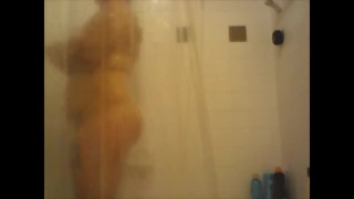 thick tattooed slut takes hot solo shower