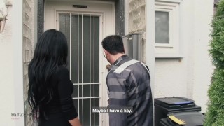 HITZEFREI Smoking hot babe fucks her stepson