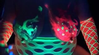 BBW milf 40 k huge boobs big nipples finger paints breast black light
