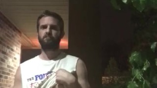 Hotel exterior corridor/balcony stroke