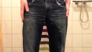 wetting my pants in my chastity