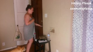 Hailey Please Drops Her Towel for the Chinese Food Delivery Guy!