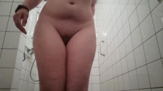 smaal stripteasee