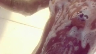 ShowerWithSquirtz