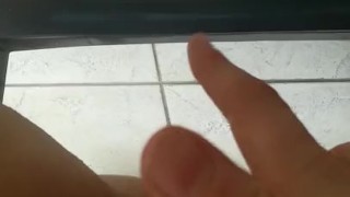 QUICK SQUIRT PEE OUTSIDE BALCONY AMATEUR HAIRY PUSSY CHUBBY ITALIAN FEET