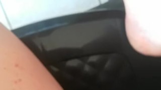 QUICK SQUIRT PEE OUTSIDE BALCONY AMATEUR HAIRY PUSSY CHUBBY ITALIAN FEET