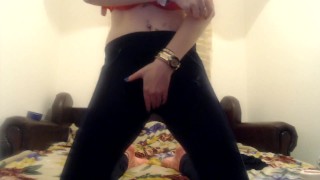 TITS SHOW GIRL LOVE IT