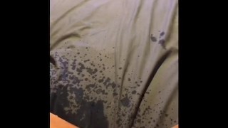 Pretty Pierced Pussy Squirting