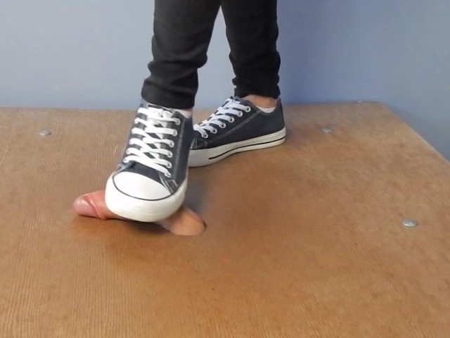 Converse Cockcrush and Shoejob With Cumshot 