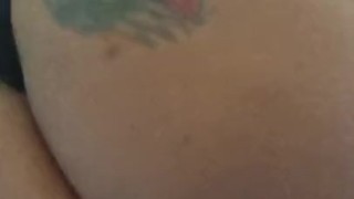 Shaking ass on the side