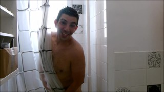 Astuces pour la préparation au sexe anal et prostate massage (shower)