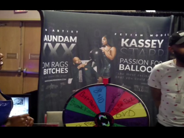 Www Xxx 2018 Video Free Com - Shaundam Xxx With Jiggy Jaguar Denver Co Exxxotica 2018 - Free Porn Videos  - YouPorn