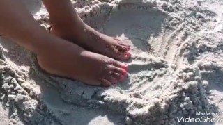 VACATION FEET